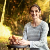 プロフィール サラ.jpg